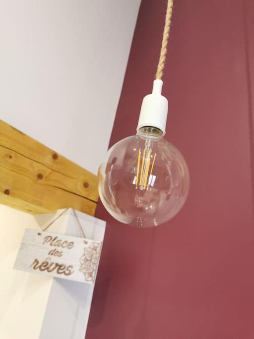 Gite Le Jardin Secret Et Gite Au Temps Suspendu Montpezat  Exteriör bild